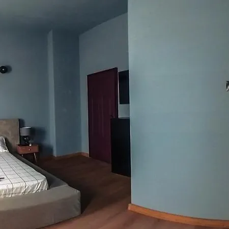 R34 Boutique Art Veliko Tŭrnovo