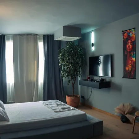 R34 Boutique Art Veliko Tŭrnovo
