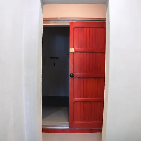 R34 Boutique Art 3* Veliko Tŭrnovo