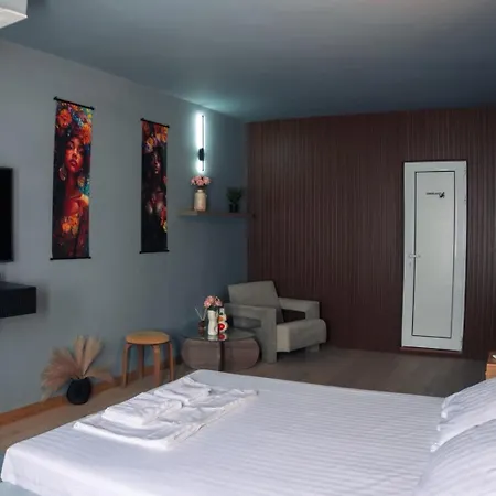 R34 Boutique Art 3* Veliko Tŭrnovo